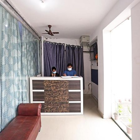 Aero Home Stay- Bed & Breakfast Új-Delhi Kültér fotó