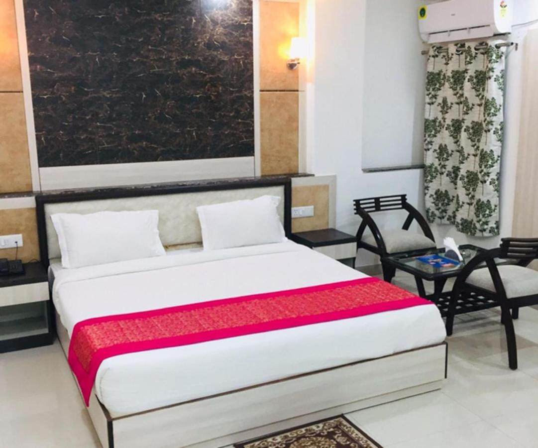 Aero Home Stay- Bed & Breakfast Új-Delhi Kültér fotó